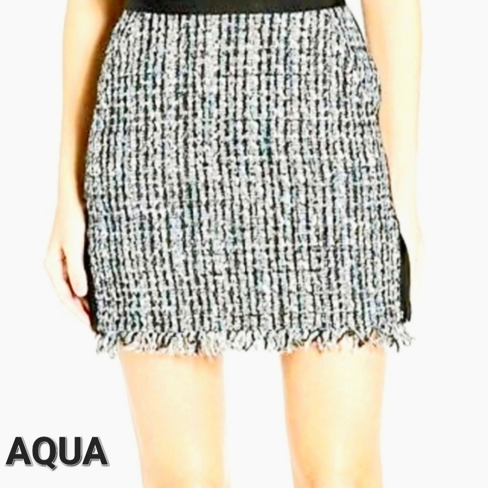 AQUA Multi Textured Fringed Tweed Mini Skirt Size L NWT Retail $98.00